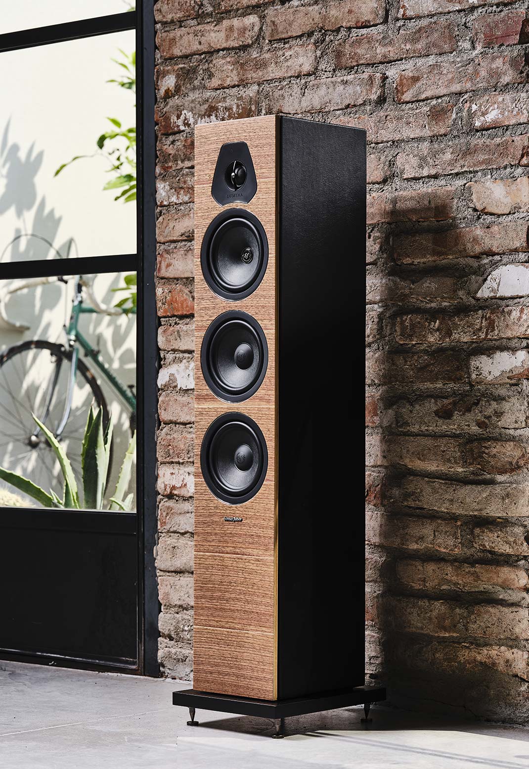Floorstanding Speakers Sonus faber Lumina III