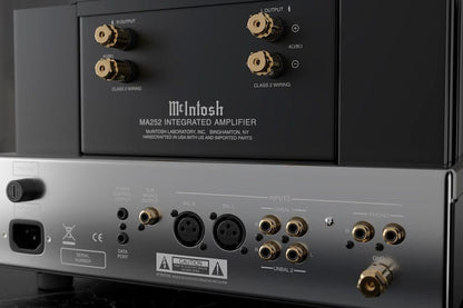 Stereo Amplifier McIntosh MA252 Hybrid Integrated Amplifier