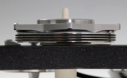 Turntable Rega Naia