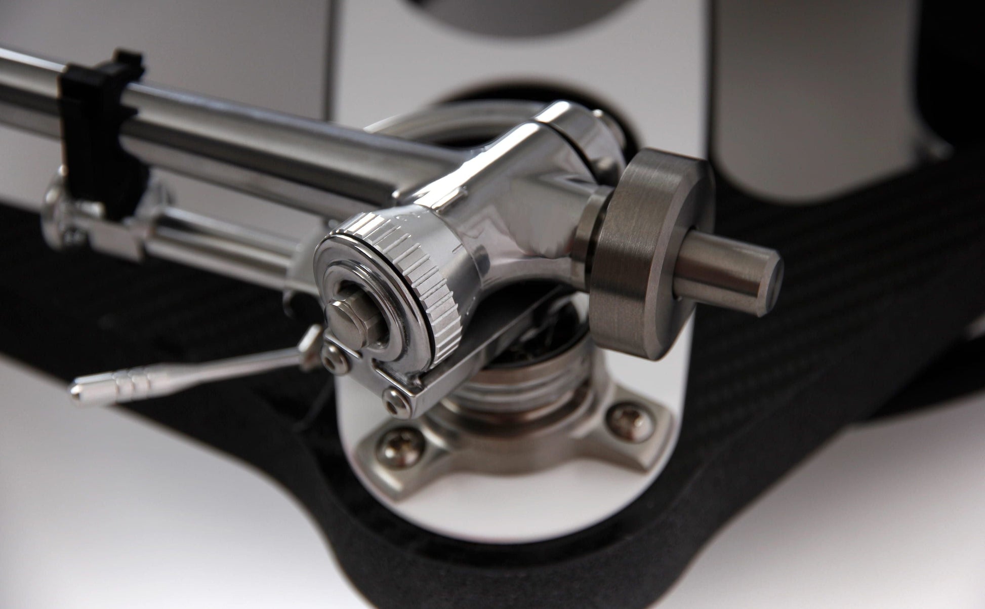 Turntable Rega Naia