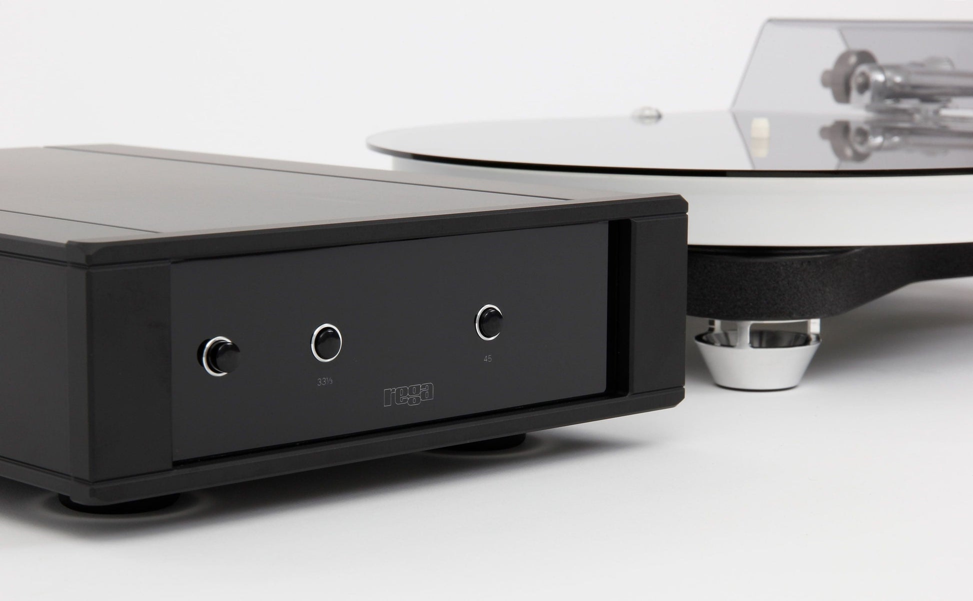 Turntable Rega Naia