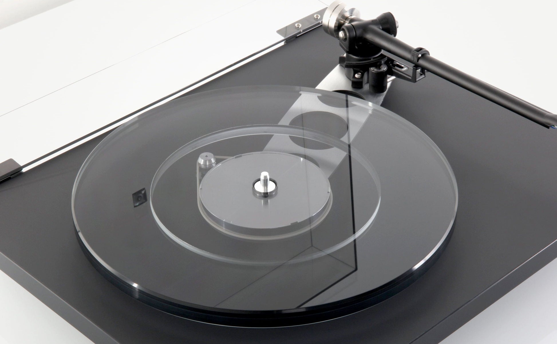 Turntable Rega Planar 6