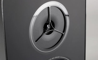 Bookshelf Speakers Rega Kyte