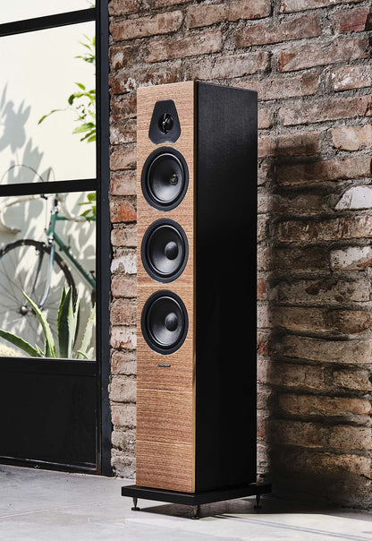 Floorstanding Speakers Sonus faber Lumina III