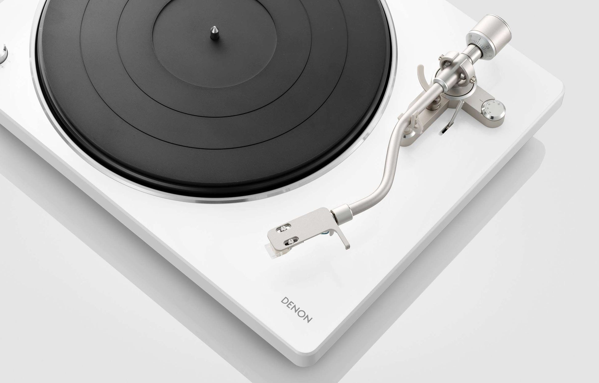 Turntable Denon DP-400