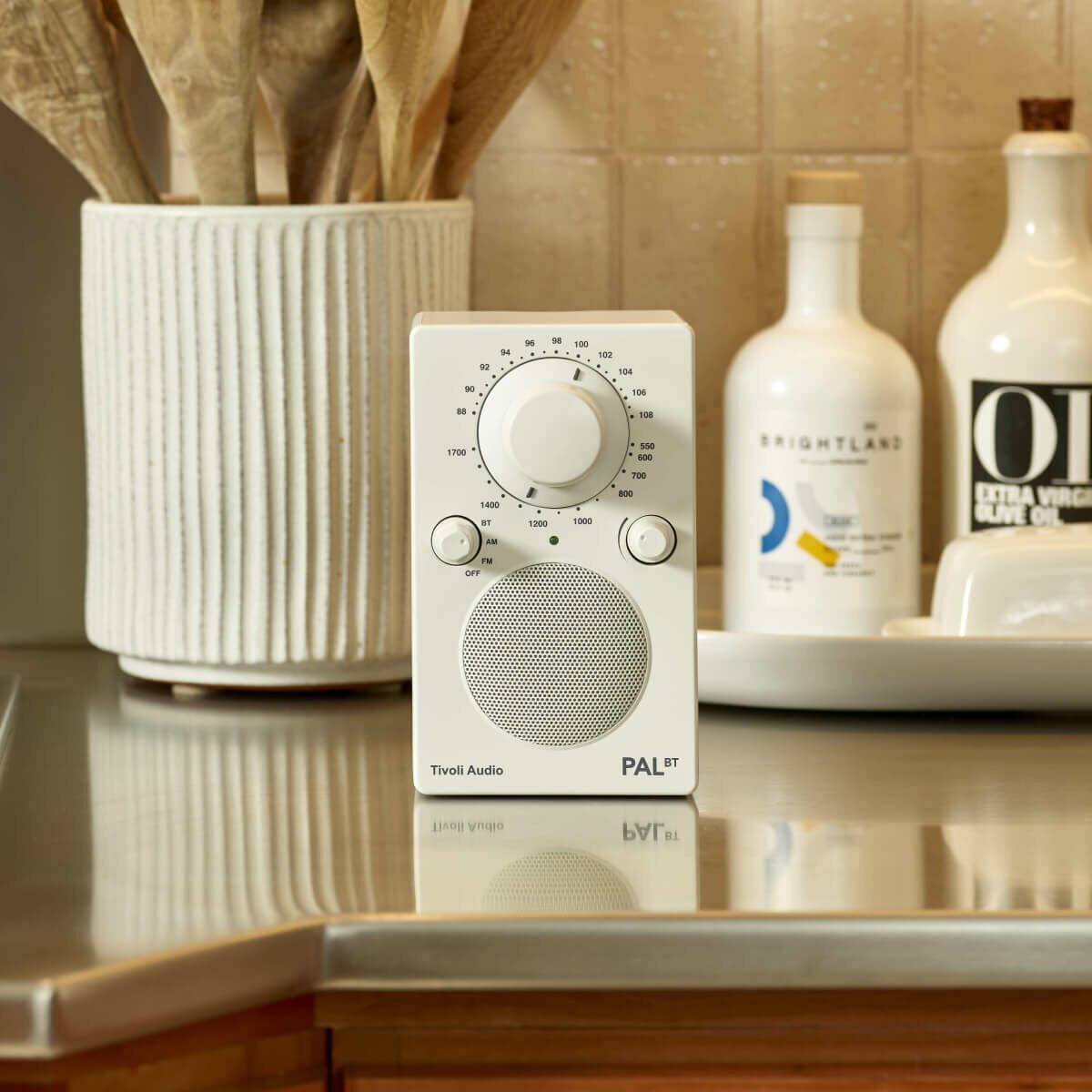 Wireless Speaker Tivoli PAL BT AM/FM Bluetooth Portable Radio